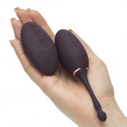 n10541-fifty-shades-freed-i-ve-got-you-rechargeable-remote-control-love-egg-08_1