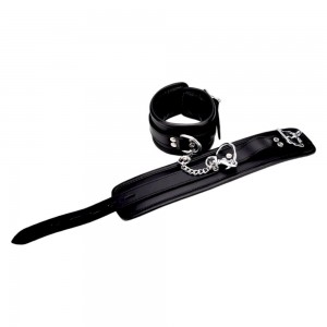 n12265-bound-leather-wrist-restraints-1